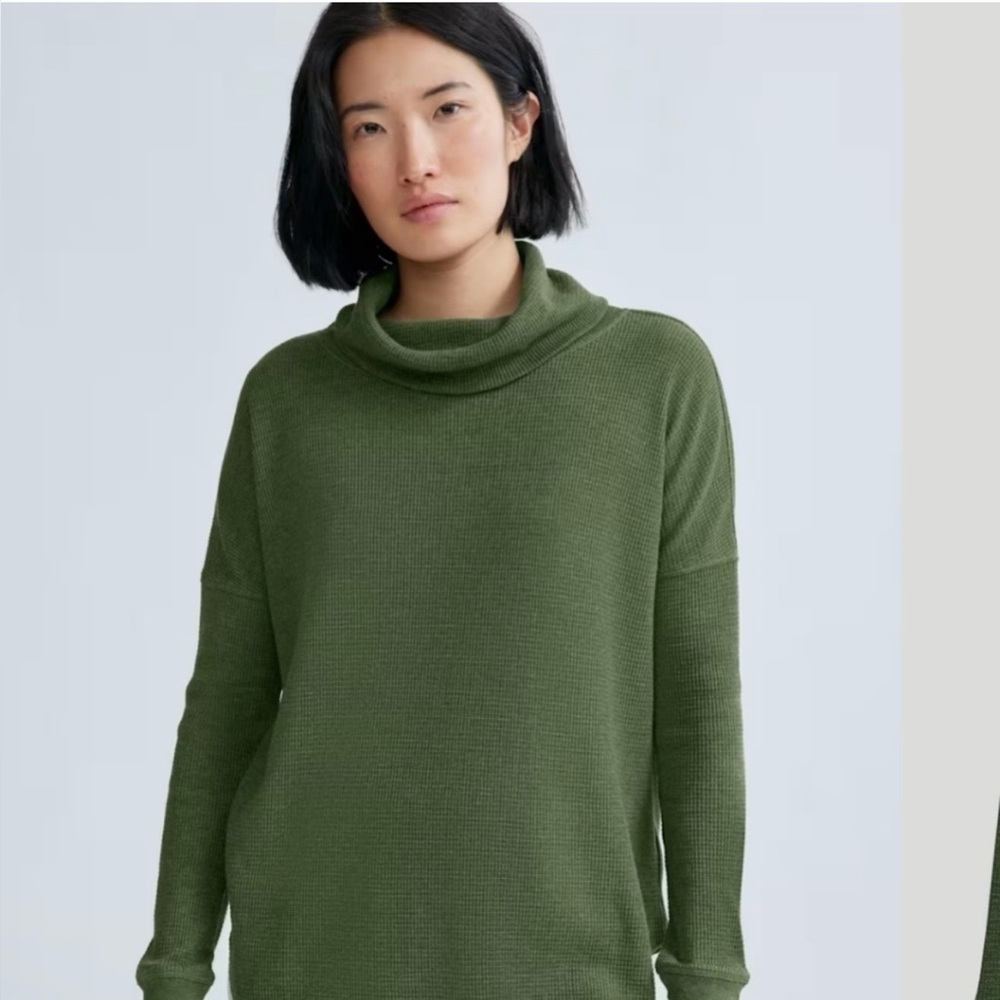 Babaton: Women’s Long Sleeve Cowl Thermal (ptp approx 25in) - Size Large